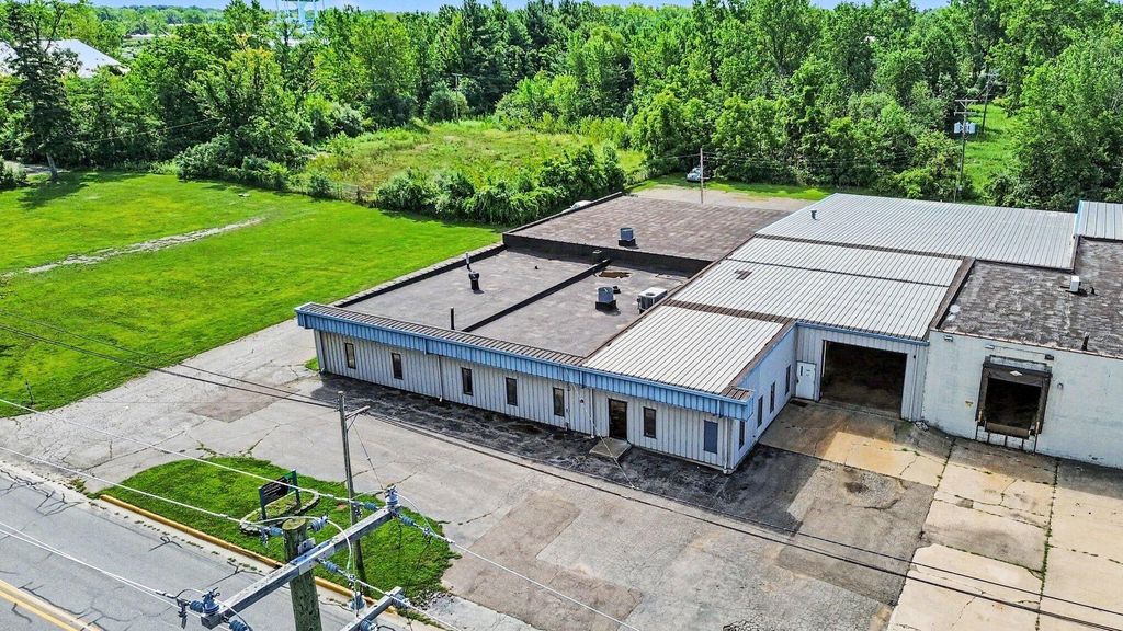100 Aylworth Avenue, South Haven city