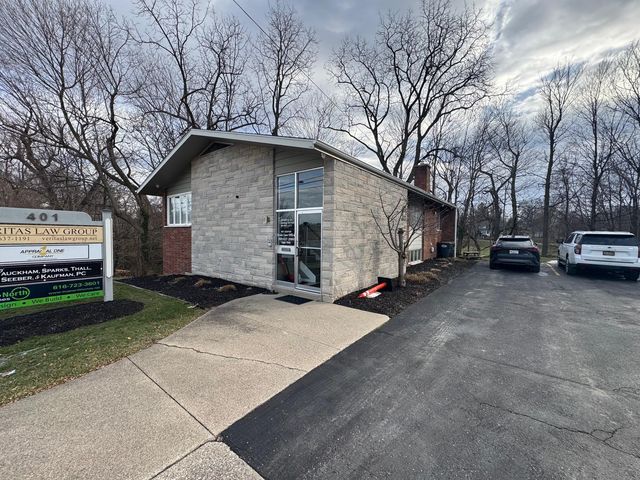 401 Center Street Unit: Unit 3, South Haven
