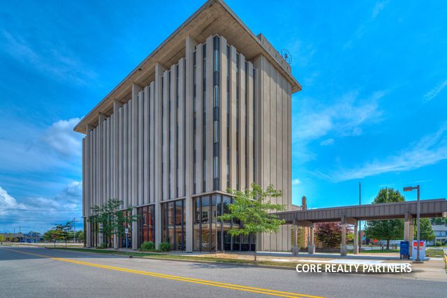 221 W Webster Avenue Unit: 2g, Muskegon