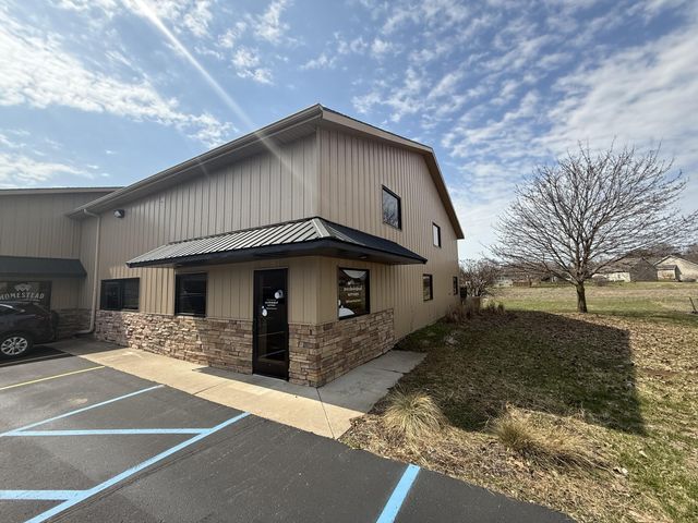 3588 Green Pointe Center Unit: 1, Hamilton