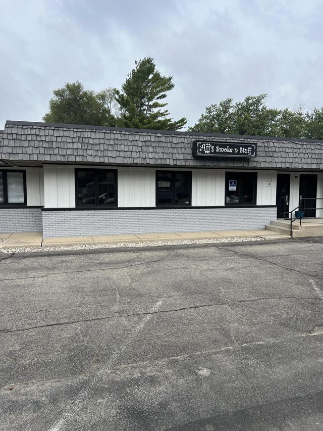 601 S Beacon Boulevard Unit: 111, Grand Haven