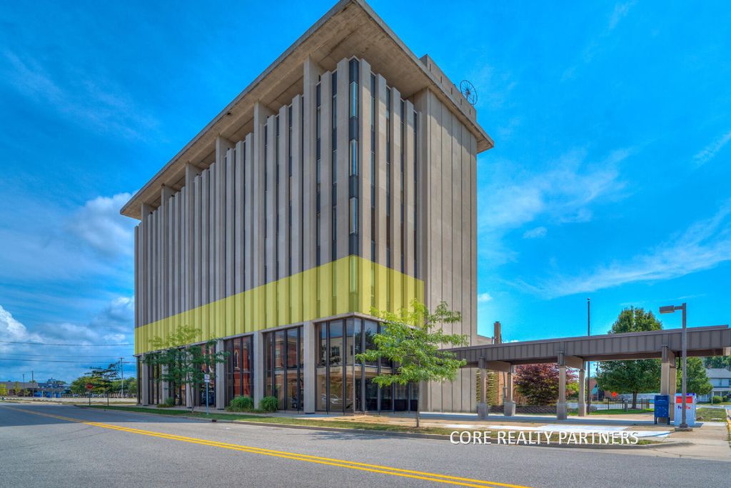 221 W Webster Avenue Unit: 306, Muskegon city
