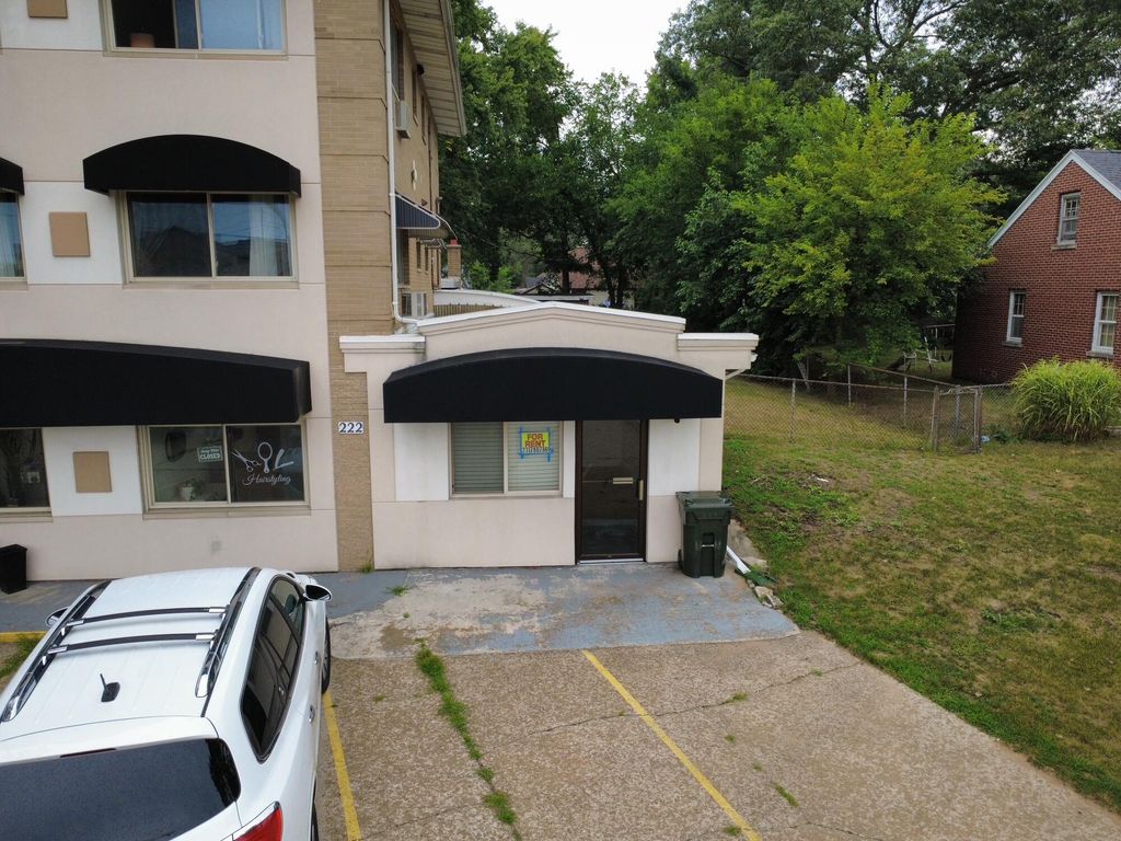 222 Seminole Road Unit: Suite D, Norton Shores city