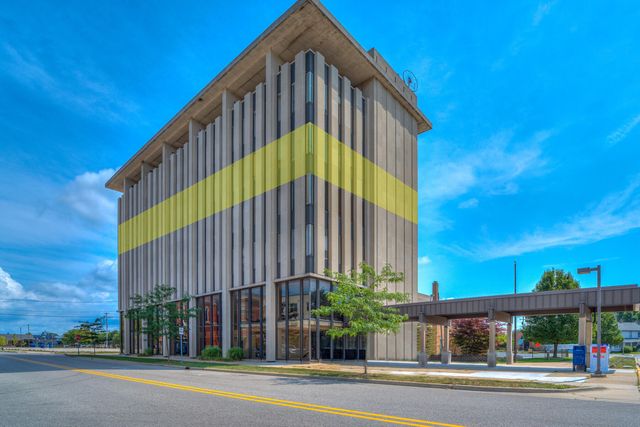 221 W Webster Avenue Unit: 511, Muskegon