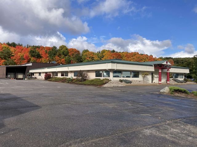3055 Cass Rd, Traverse City