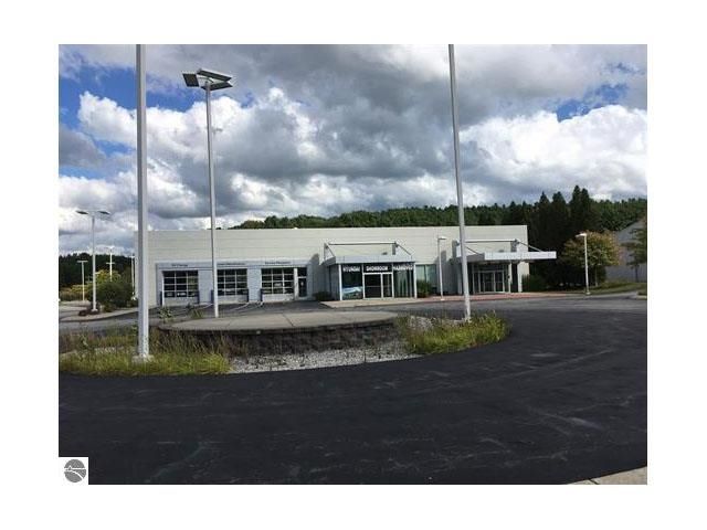 3566 N Us-31 S, Traverse City