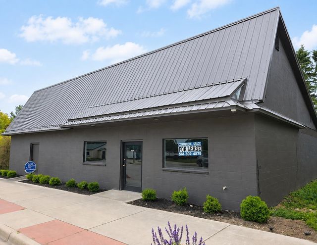 14821 Thompson Ave, Thompsonville