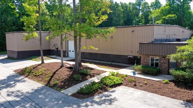 343 Hughes Dr, Traverse City