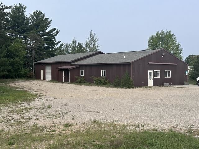 125 Industrial, Buckley