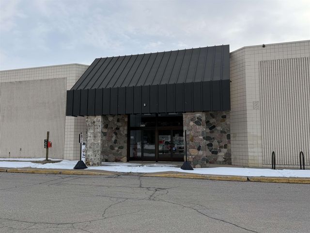 1212 South Airport Rd, Traverse City