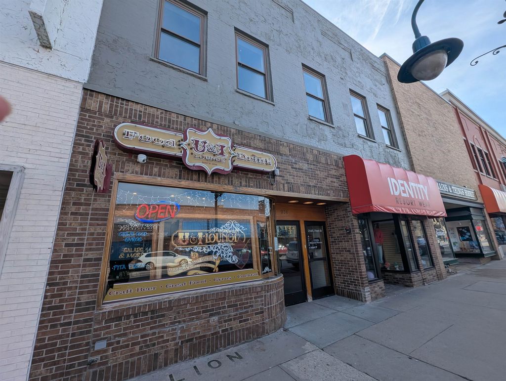 214 E Front St, Traverse City city