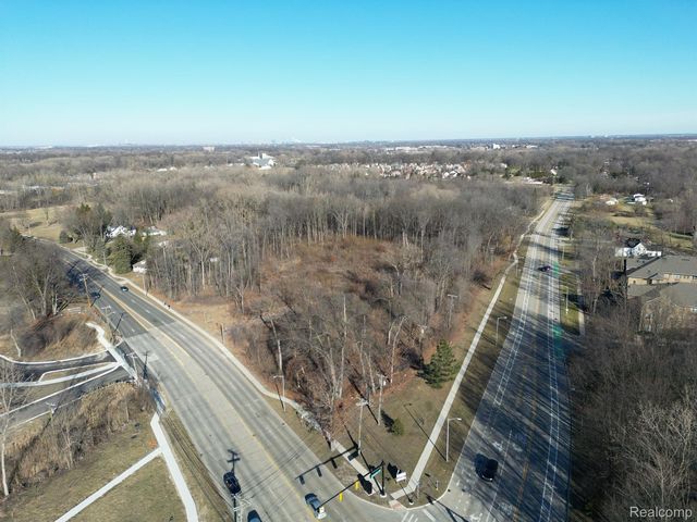 22900 Superior, Taylor