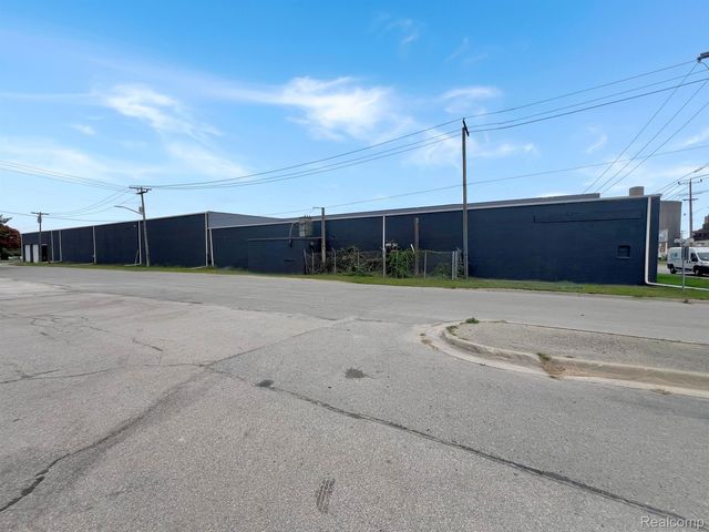 812 N Beck St, Sebewaing
