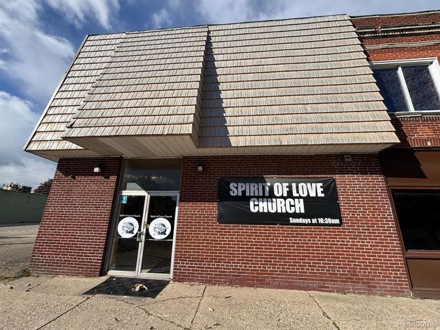 15635 Mack Ave, Detroit