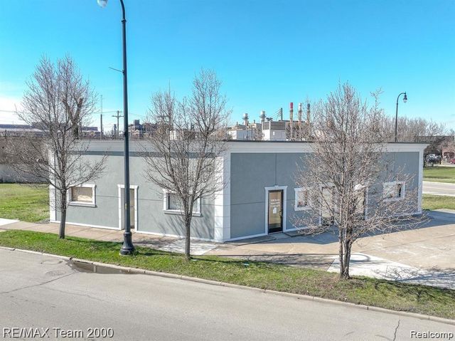 10306 Dix, Dearborn