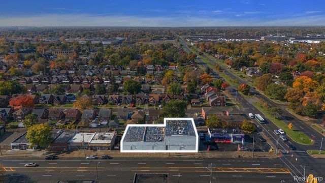 19807 Van Dyke St, Detroit