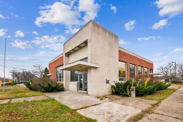 43 W Laketon Ave, Muskegon