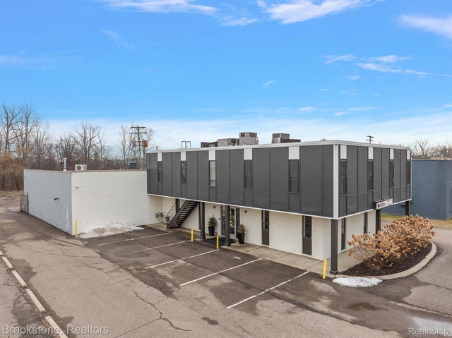 1216 Combermere Dr, Troy city