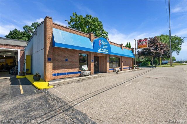 2515 Union Lake Road, Commerce Twp