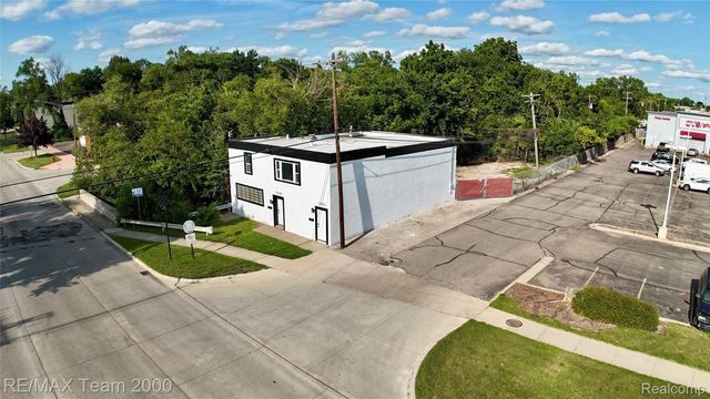 5729 S Beech Daly Street, Dearborn Heights
