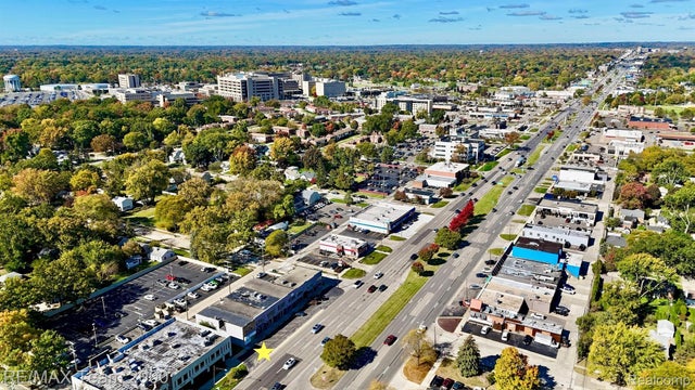 30333 Woodward Avenue, Royal Oak city