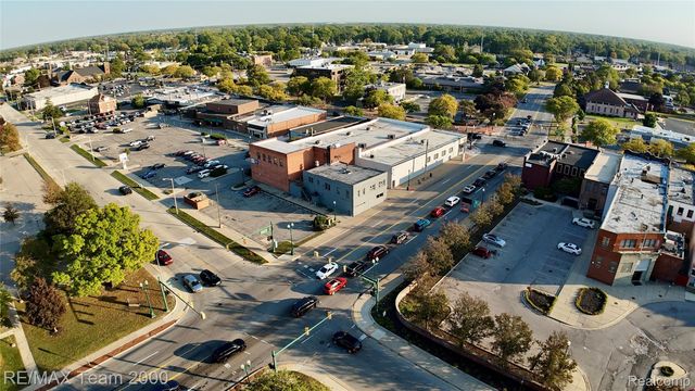 3519 S Wayne Road, Wayne