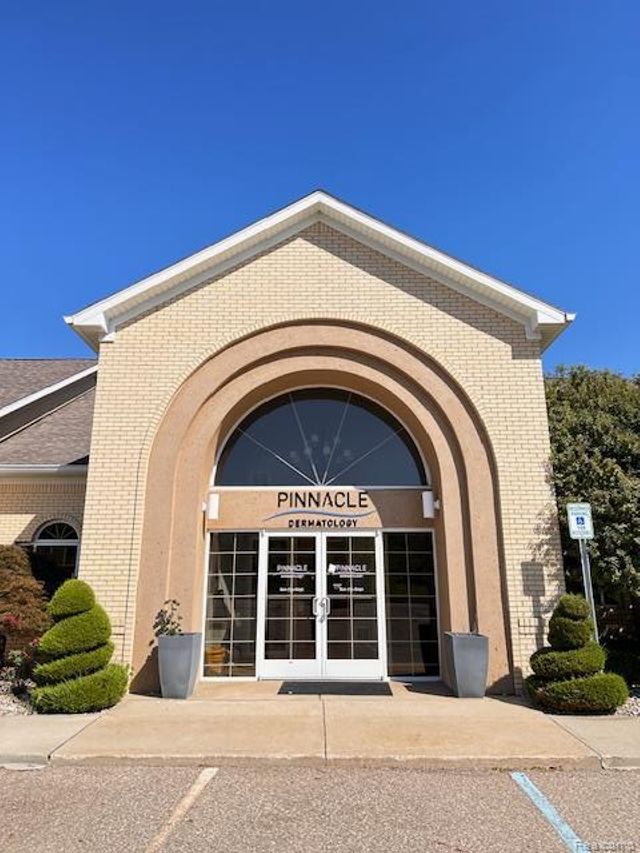 5084 Villa Linde Parkway 5, Flint