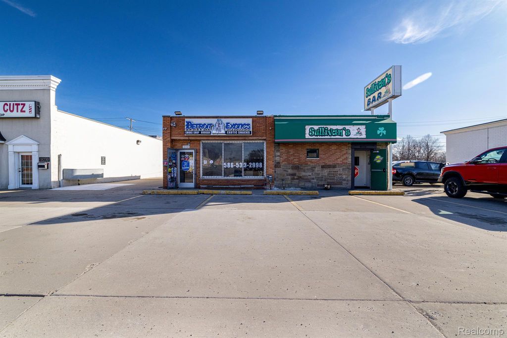 18228 E 9 Mile Road, Eastpointe city