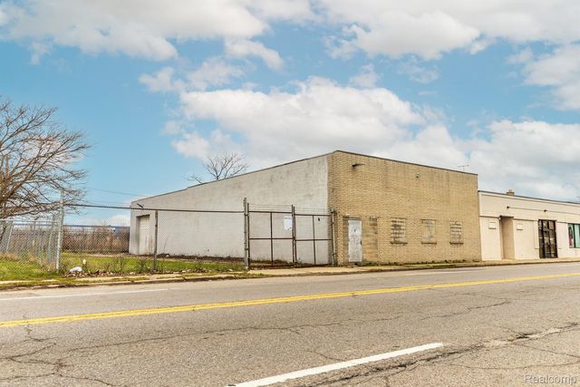 18090 Mount Elliott Street, Detroit