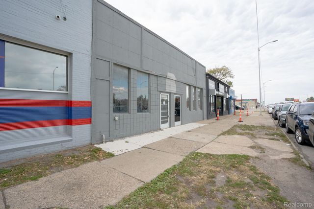 14049 Gratiot Avenue, Detroit