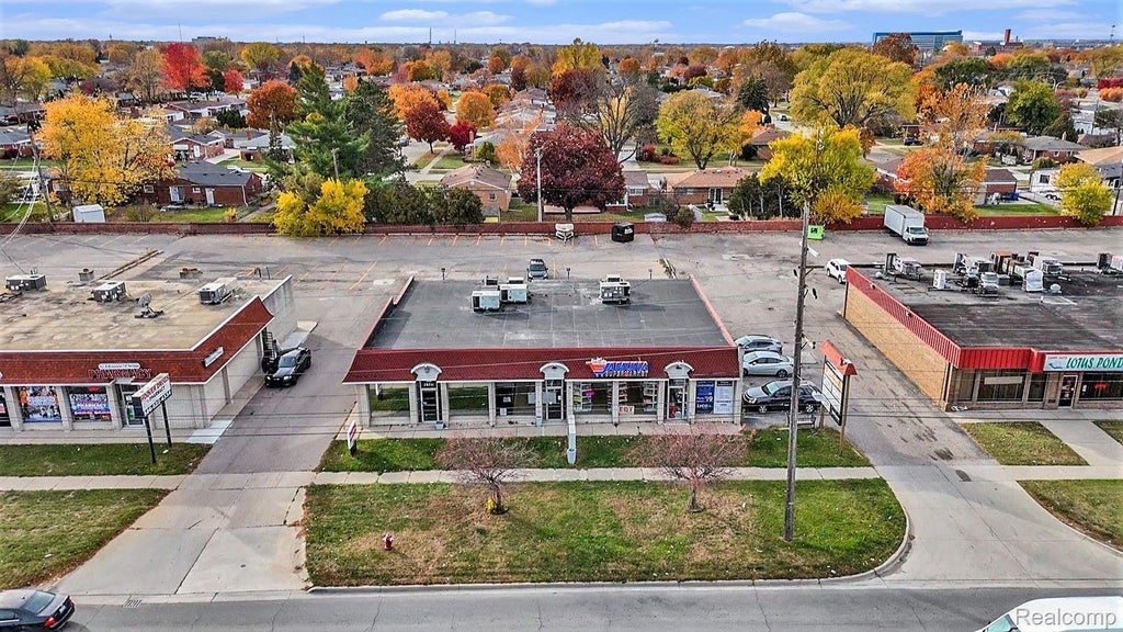 28711 #28717 Hoover Road, Warren city