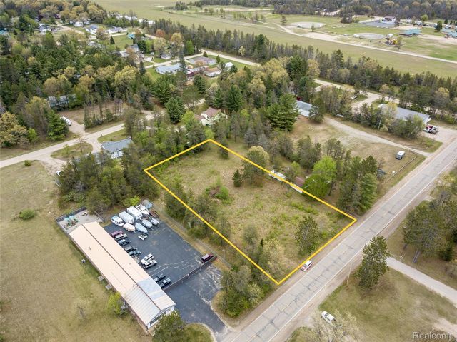10153 E Airport Road, St. Helen