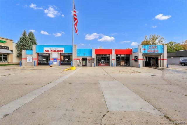815 W State Street, Hastings