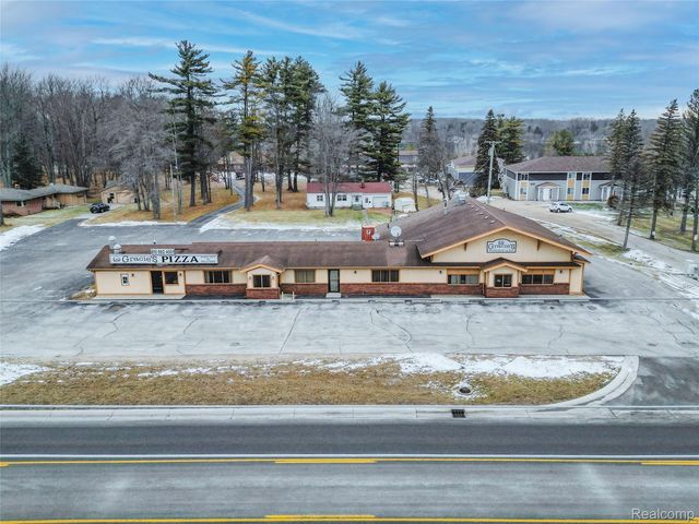 5600 Lapeer Road, Kimball