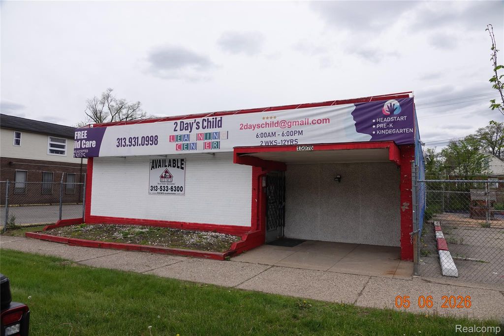 15075 Meyers Road, Detroit city