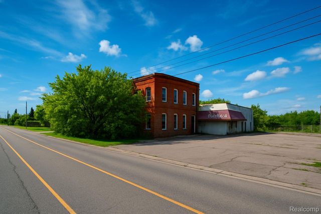554 S Telegraph Road, Pontiac