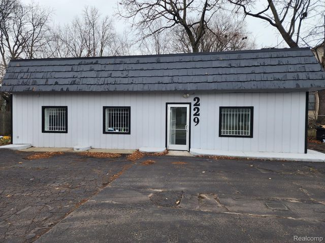 229 W Cesar E Chavez Avenue, Lansing