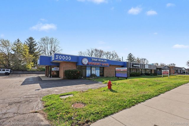 30000 Orchard Lake Road, Farmington Hills