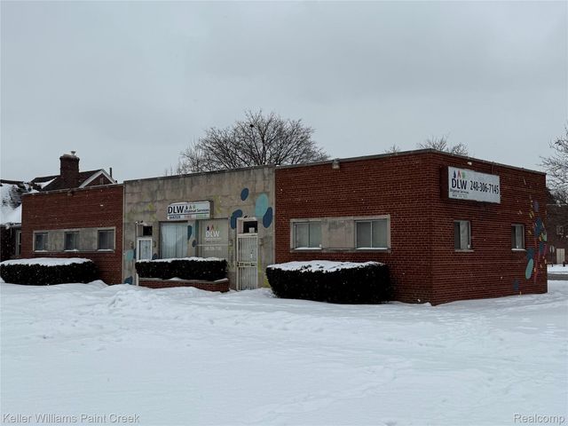 10575 Morang Drive, Detroit