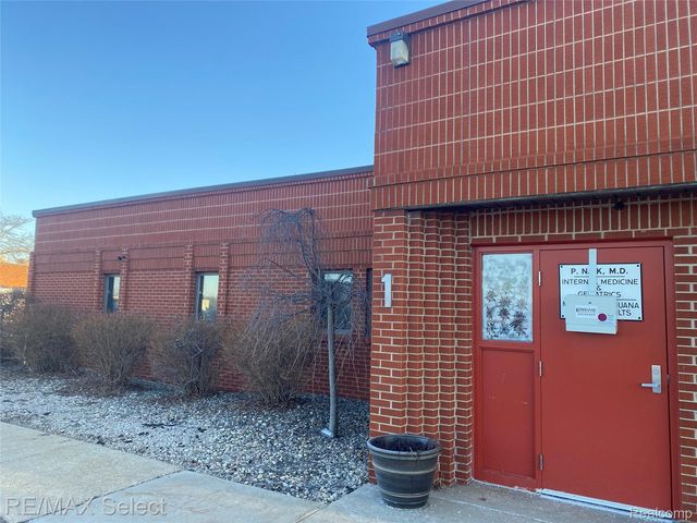 2425 Austin Parkway, Flint