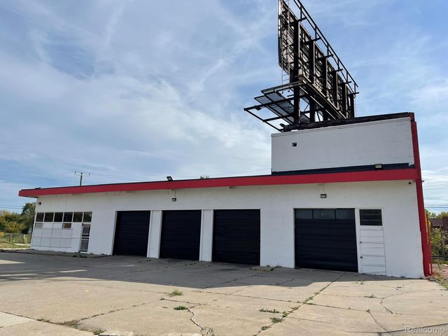 13040 Harper Avenue, Detroit