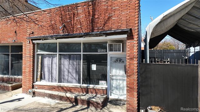 15535 Mack Avenue, Detroit
