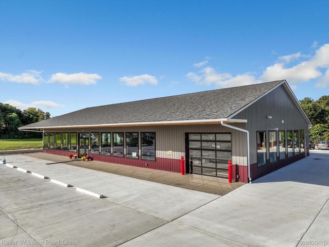 3420 S Lapeer Road, Metamora