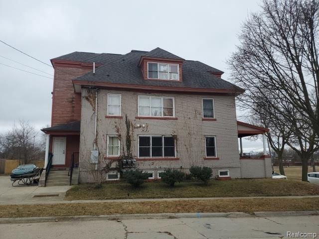 626 Begole Street, Flint
