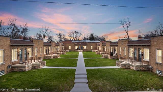 51 Spokane Drive, Pontiac