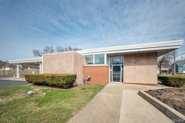 1712 E Michigan Avenue, Jackson