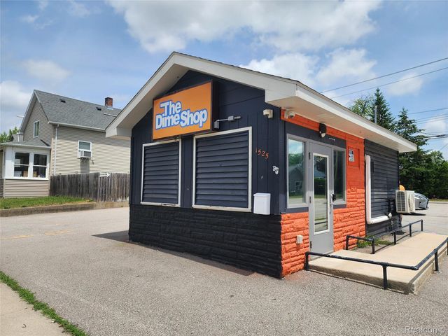 1525 Broadway Street, Bay City
