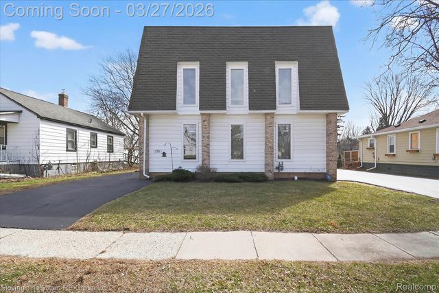 175 2nd Street, Belleville