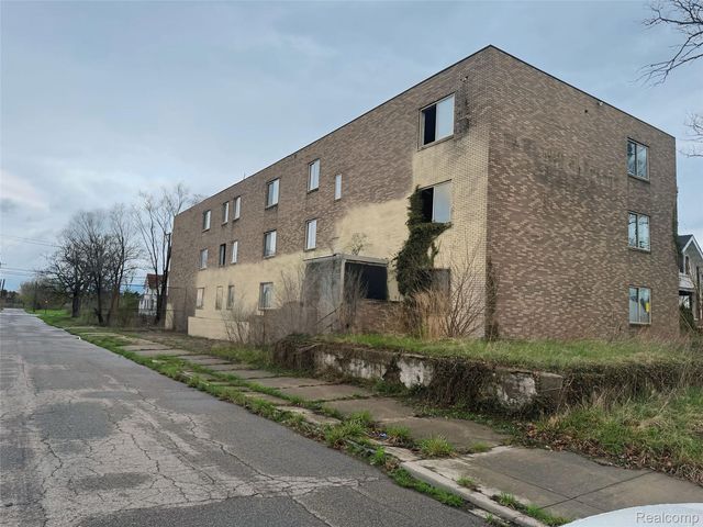 1880 E Grand Boulevard, Detroit