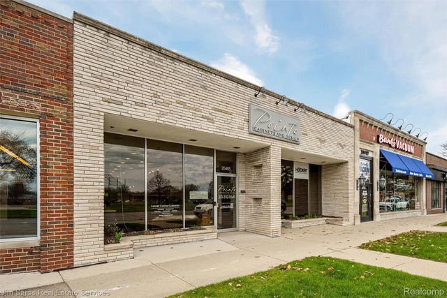 20485 Mack Avenue, Grosse Pointe Woods